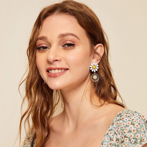 

Daisy Design Ring Drop Earrings 1pair