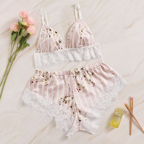 

Floral Print Lace Trim Satin Lingerie Set