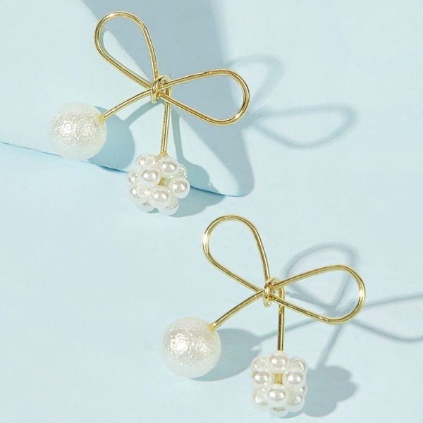 

Faux Pearl Decor Bow Knot Stud Earrings 1pair