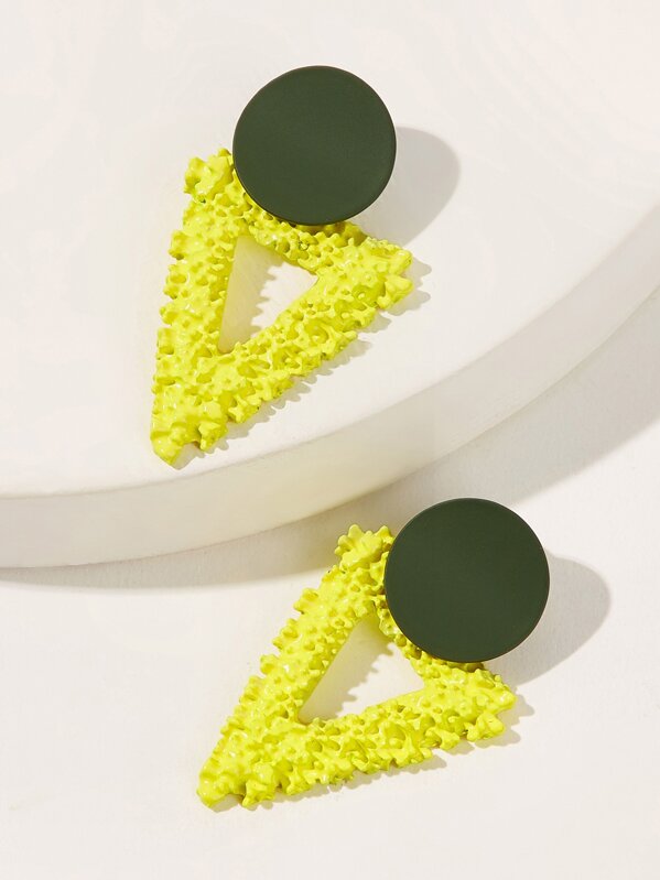 

Neon Yellow Textured Triangle Stud Earrings 1pair, Multicolor