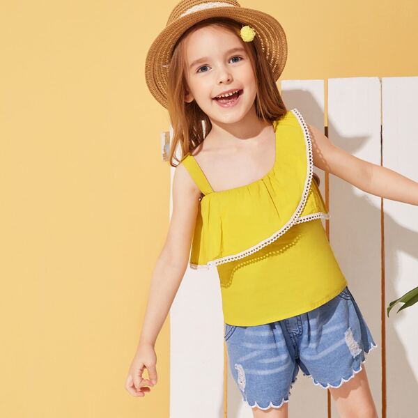 

Toddler Girls Asymmetrical Neck Lace Trim Top