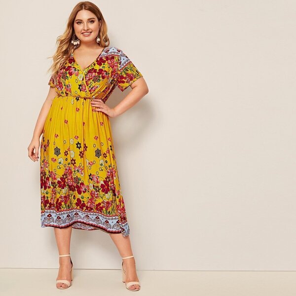 

Plus Surplice Floral Print Dress, Yellow