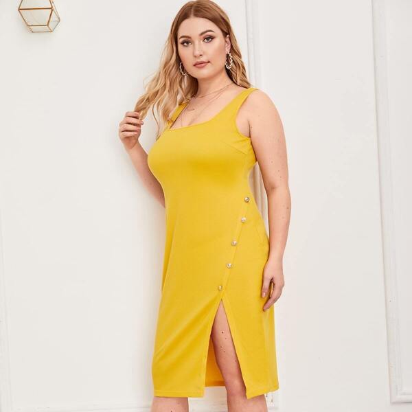 

Plus Oblique Button Slit Hem Tank Dress