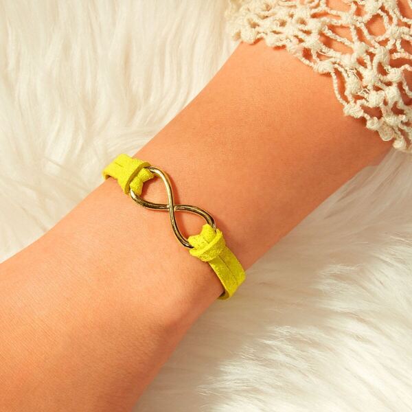 

Criss Cross Detail Bracelet 1pc