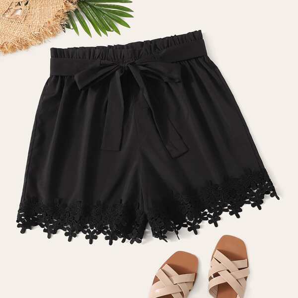 

Plus Contrast Lace Hem Self Tie Shorts, Black