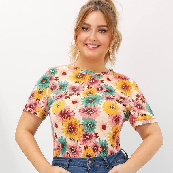 

Plus Floral Print Fitted Top