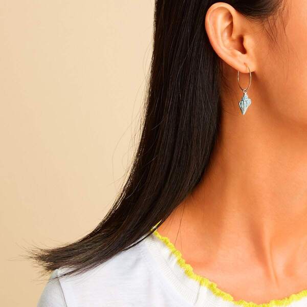 

Shell Decor Hoop Drop Earrings 1pair