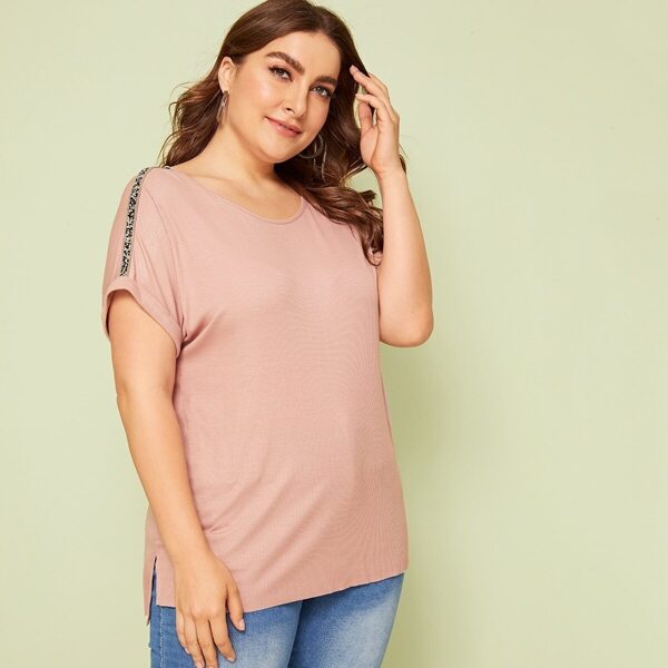 

Plus Cuff Sleeve Tape Detail Rib-knit Split Top