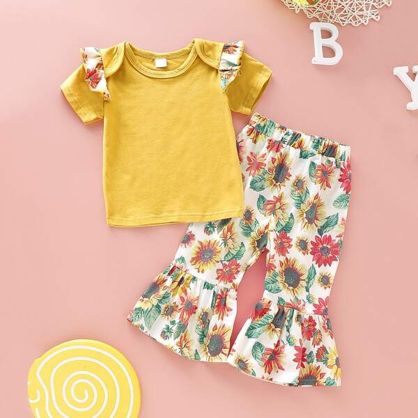 

Baby Girl Ruffle Trim Tee & Floral Print Flare Pants