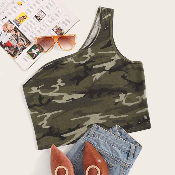 

Plus One Shoulder Camo Print Crop Top