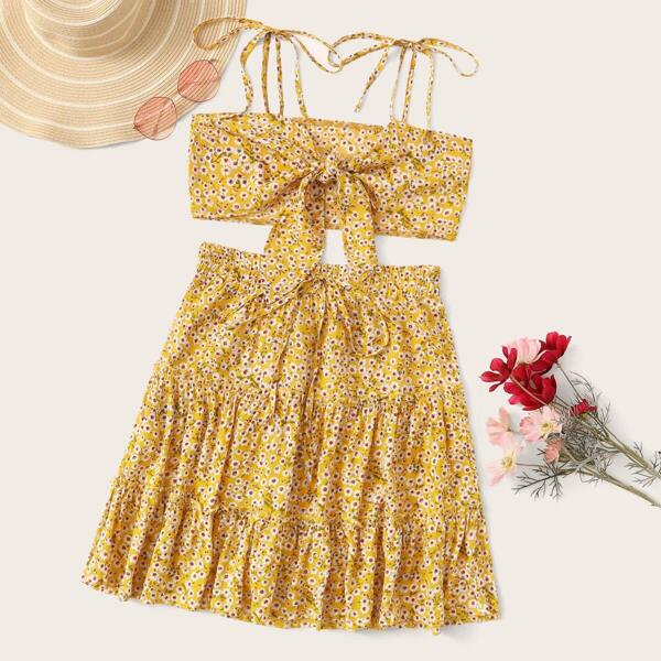 

Ditsy Floral Print Tie Front Cami Top With Skirt