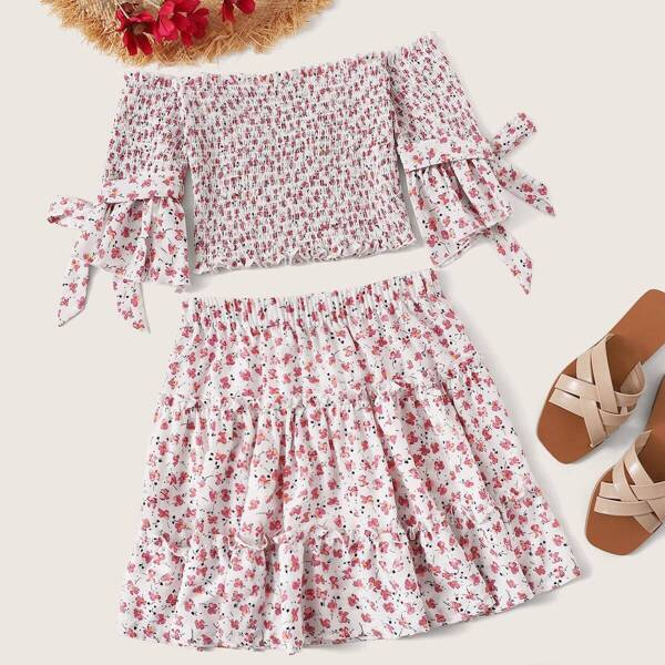 

Tie Cuff Shirred Bardot Ditsy Floral Top & Skirt Set, Multicolor