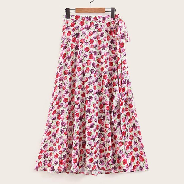 

Ditsy Floral Tie Side Skirt