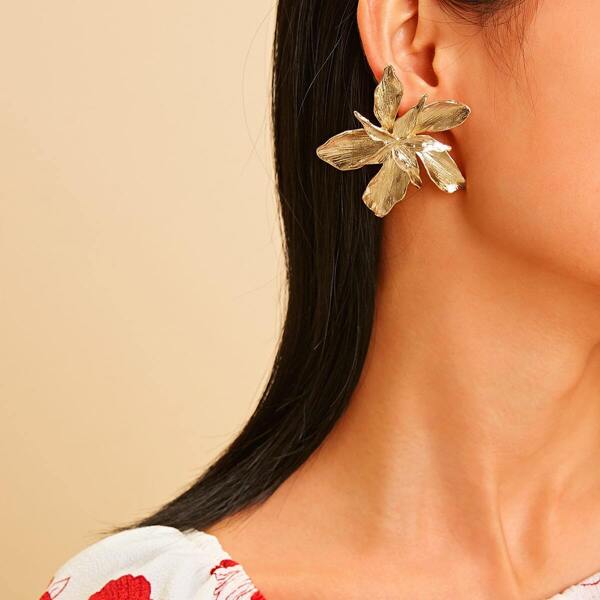 

Flower Shaped Stud Earrings 1pair, Gold