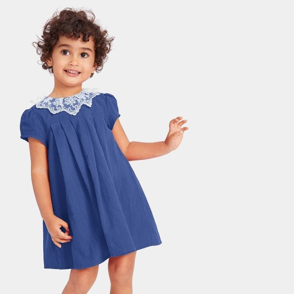

Toddler Girls Lace Neckline Trapeze Dress