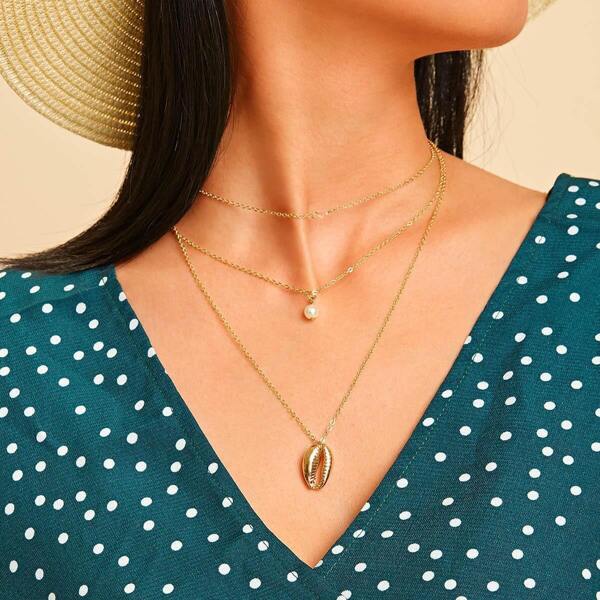 

Shell & Faux Pearl Charm Layered Chain Necklace 1pc