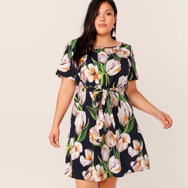 

Plus Floral Print Belted Dress