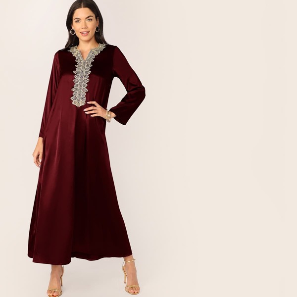 

V-cut Neck Contrast Lace Tent Dress, Burgundy