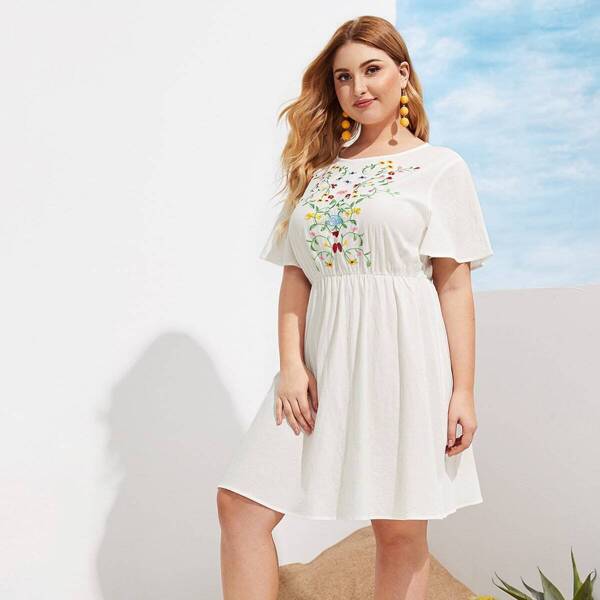 

Plus Flutter Sleeve Embroidered Botanical Dress