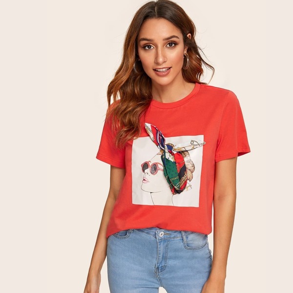 

Bow Detail Figure Graphic Top, Orange