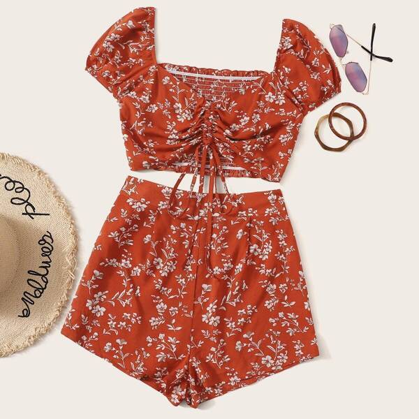 

Drawstring Waist Shirred Back Ditsy Floral Top & Shorts Set