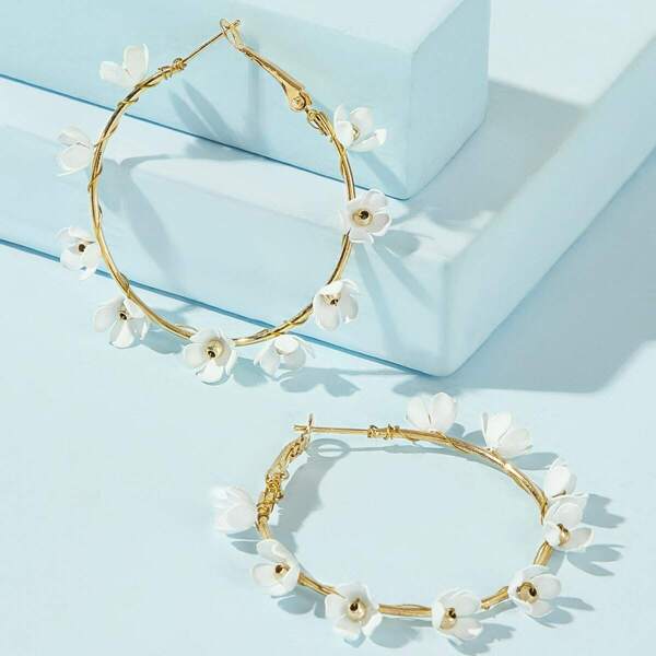 

Flower Decor Hoop Earrings 1pair