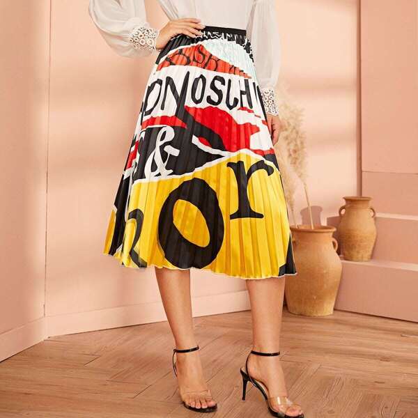 

Random Printed Pleated Skirt