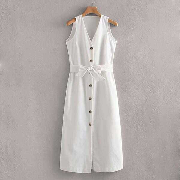 

Button Front Sleeveless Belted Dress