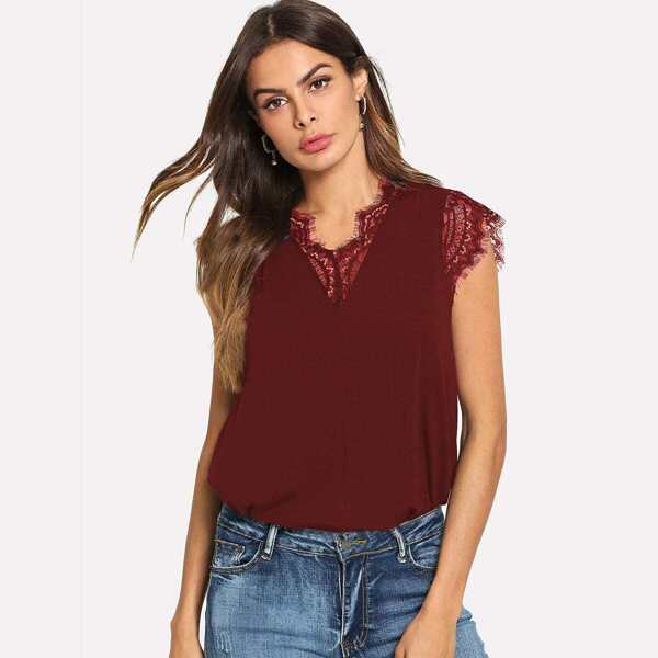 

Lace Trim Gathered Back Flowy Top