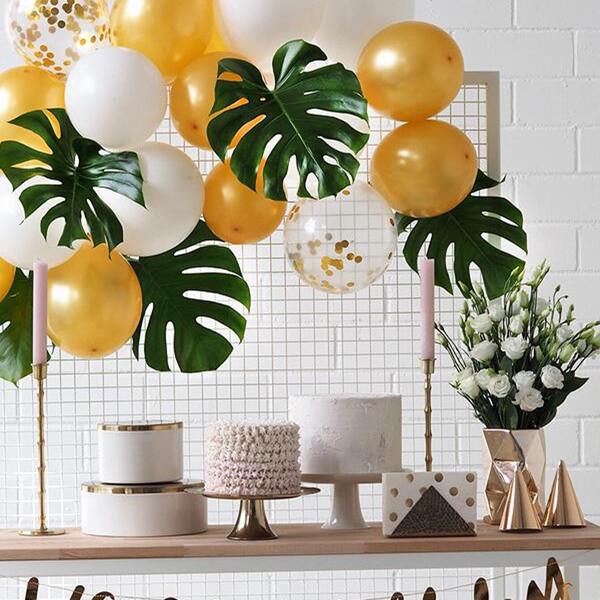 

Artificial Tropical Leaf 5pcs & Decorative Balloon 15pcs