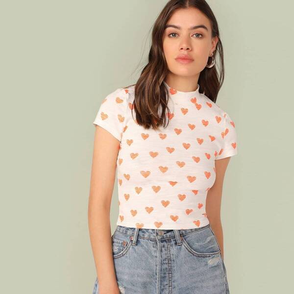 

Mock-Neck Heart Print Top