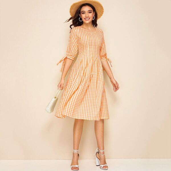 

Gingham Print Knot Cuff Pleated Dress, Orange