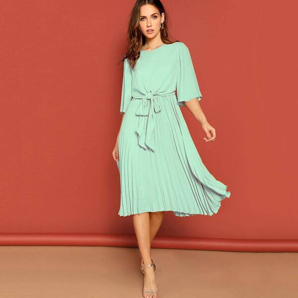 

Zip Back Knot Front Pleated Dress, Green