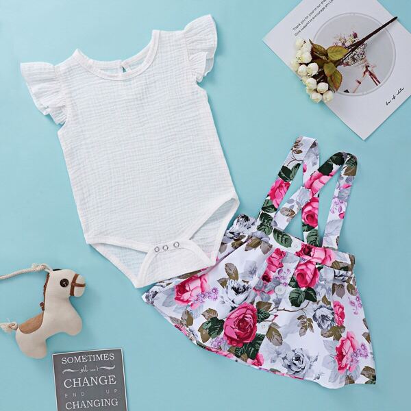 

Baby Girl Ruffle Cuff Romper With Floral Print Button Skirt