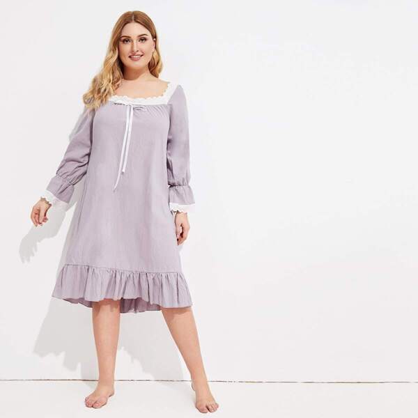 

Plus Contrast Lace Ruffle Hem Night Dress