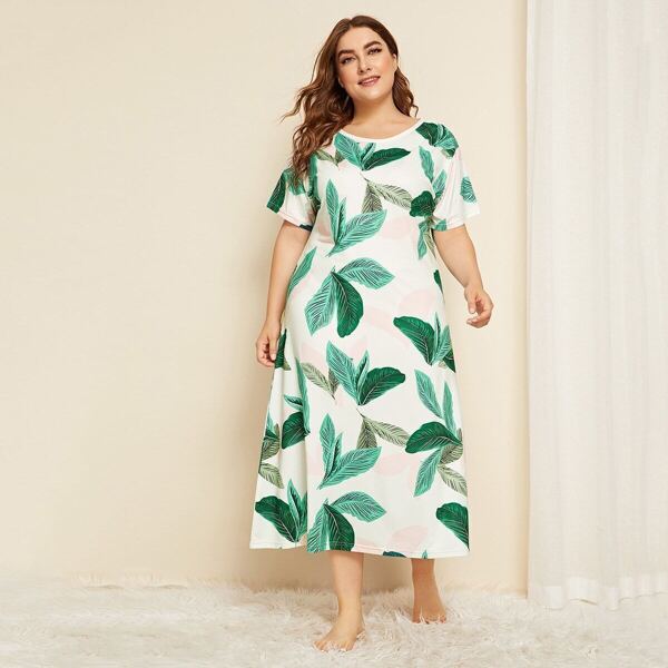 

Plus Plant Short Sleeve Night Dress