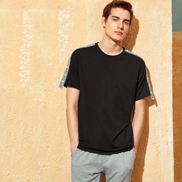

Men Letter Tape Shoulder Tee, Black