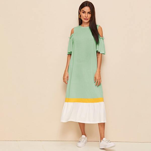 

Cold Shoulder Butterfly Sleeve Contrast Panel Dress