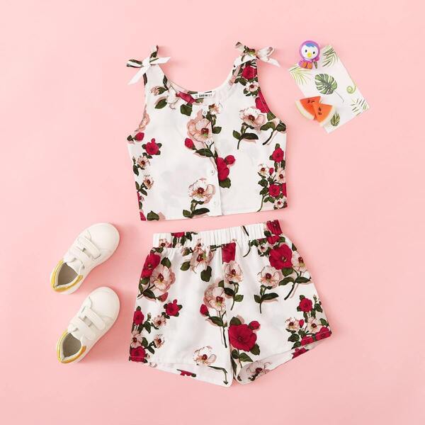 

Girls Floral Button Front Knotted Top & Shorts Set