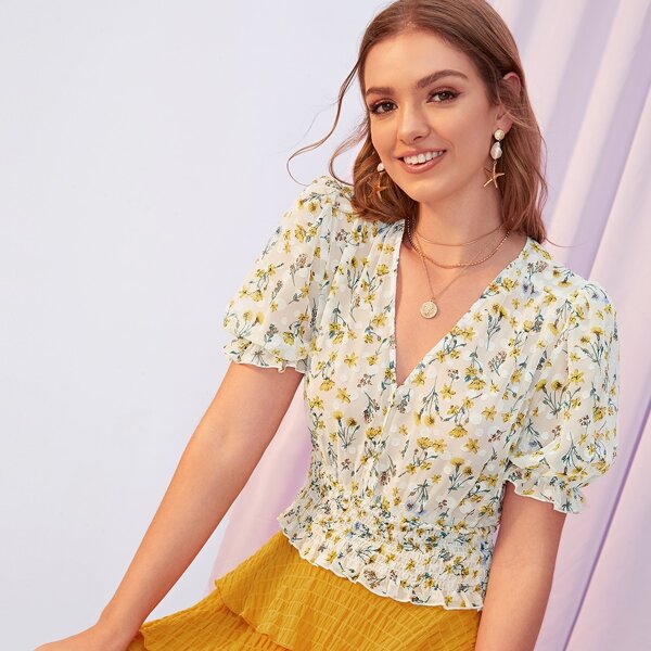 

Floral Print Puff Sleeve Shirred Panel Top