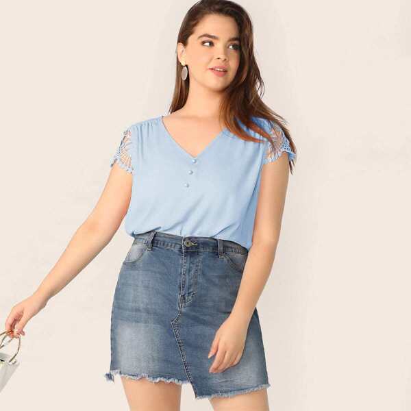 

Plus Guipure Lace Sleeve Button Top, Blue pastel
