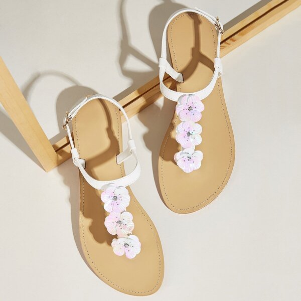 

Floral Applique Toe Post Sandals