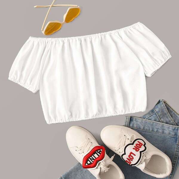 

Solid Off Shoulder Crop Top