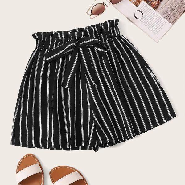 

Plus Wide Leg Striped Knot Shorts, Black and white