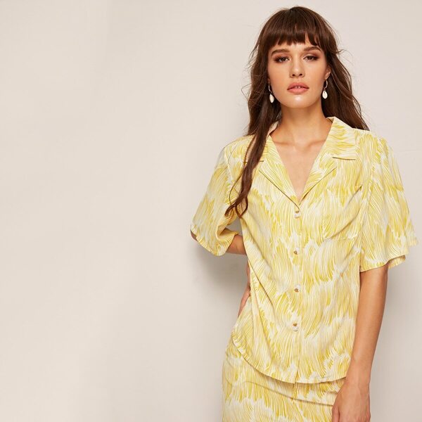 

Brush Print Pocket Patch Blouse