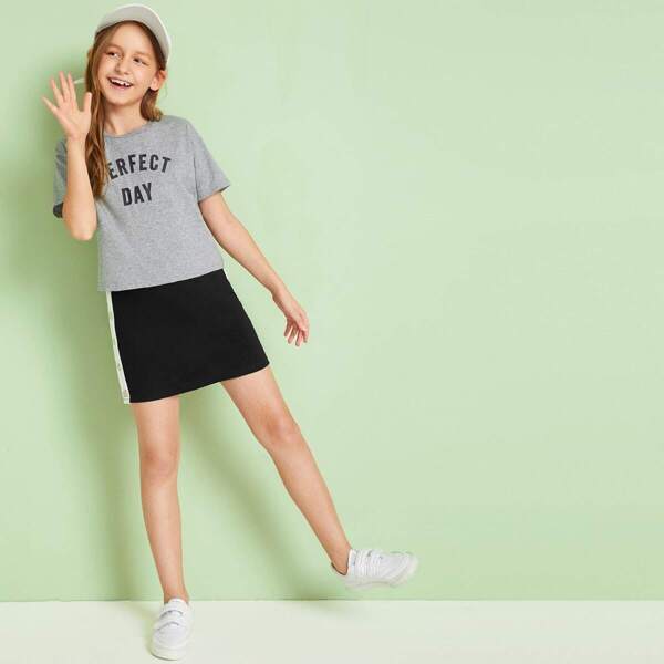 

Girls Slogan Print Tee & Button Striped Side Skirt Set, Multicolor