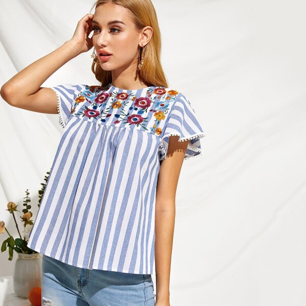 

Embroidery Floral Lace Cuff Striped Top