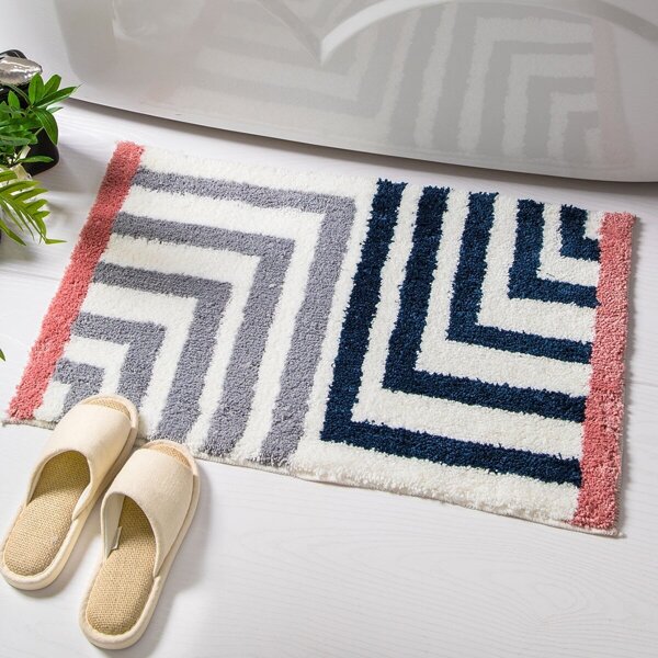 

Geometric Pattern Fluffy Floor Mat