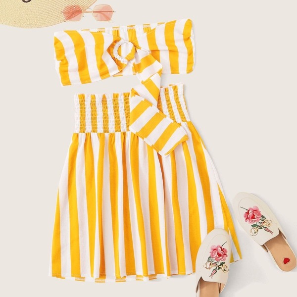 

O-ring Front Top and Shirred Waist Striped Skirt Set