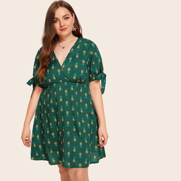

Plus Pineapple Print Surplice Neck Knotted Sleeve Dress